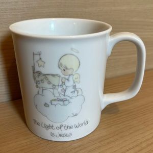 Precious Moments The Light Of The World Is Jesus Mug